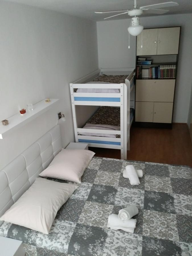 Apartment Doris Primošten Buitenkant foto